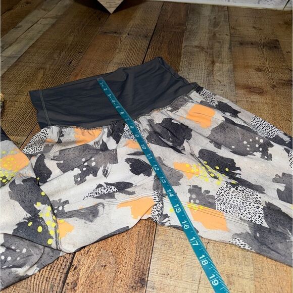 Lululemon Om Pant
Mini Art Pop White Multi / Slate - Picture 11 of 16